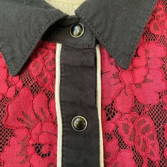 Shyanne Cold Shoulder Western Snap Front Cowgirl Shirt Black Red Lace Embroidere - Picture 4 of 9